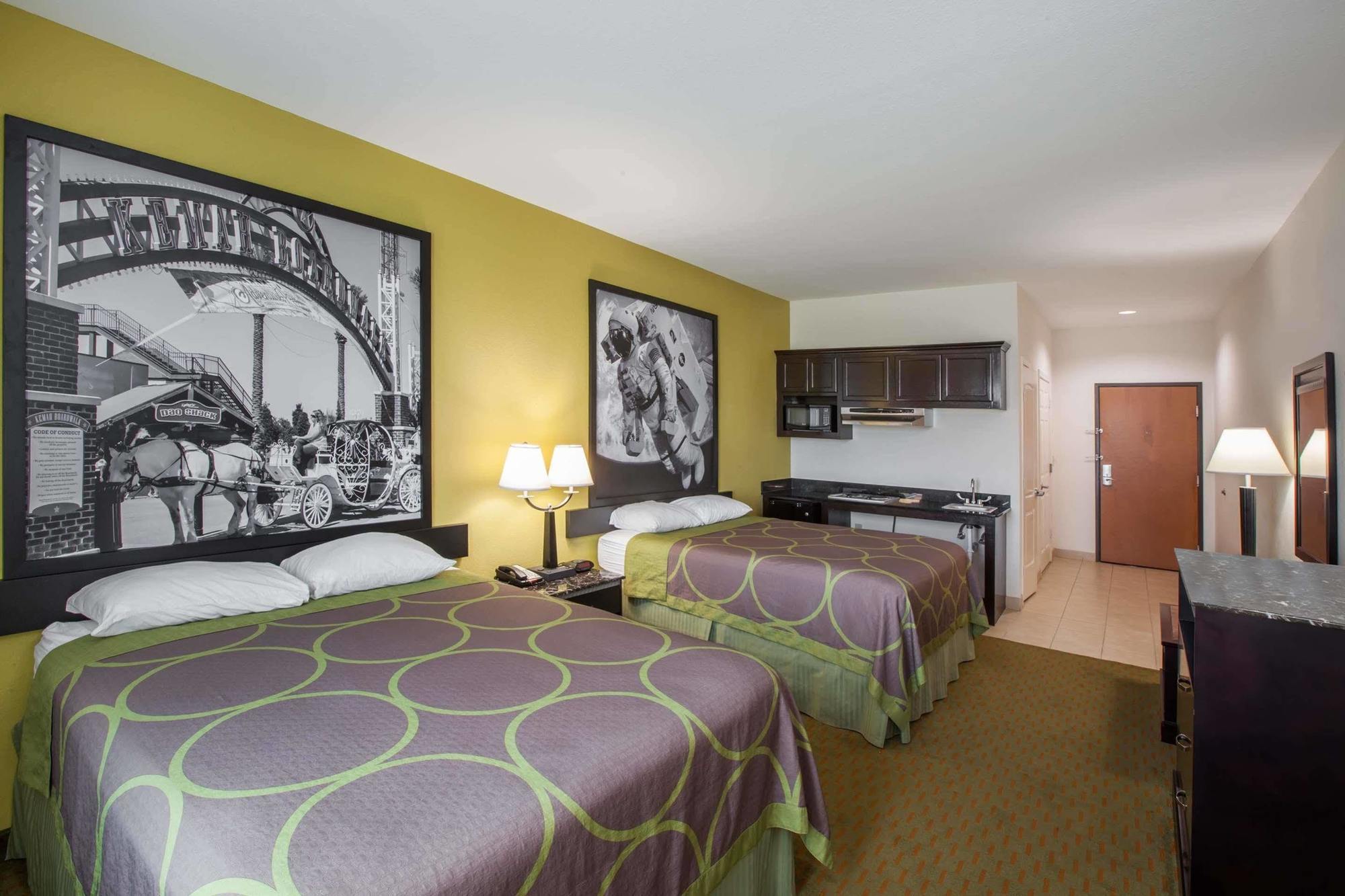Super 8 By Wyndham Laporte เลอพอร์ต ภายนอก รูปภาพ